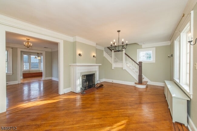 Photo - 479 Grove St