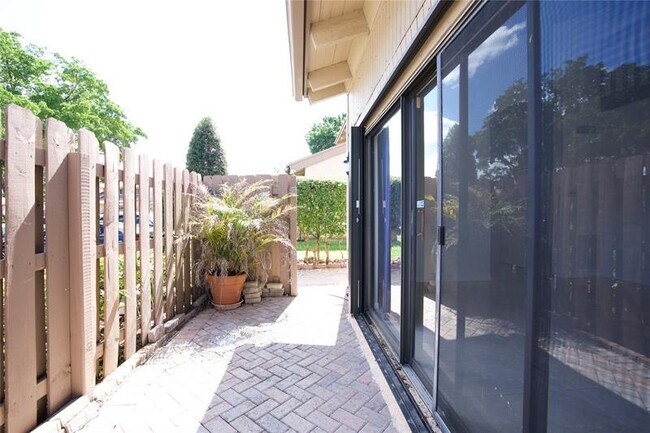 Photo - 2125 SW 81st Ave