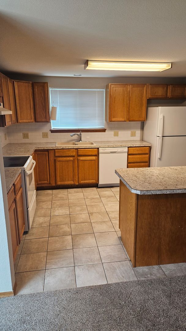 Photo - Clean 3 Bedroom Home near CSU