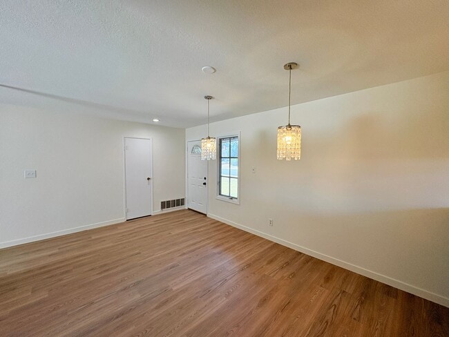 Photo - Single Story Home In The Heart of Clairemont