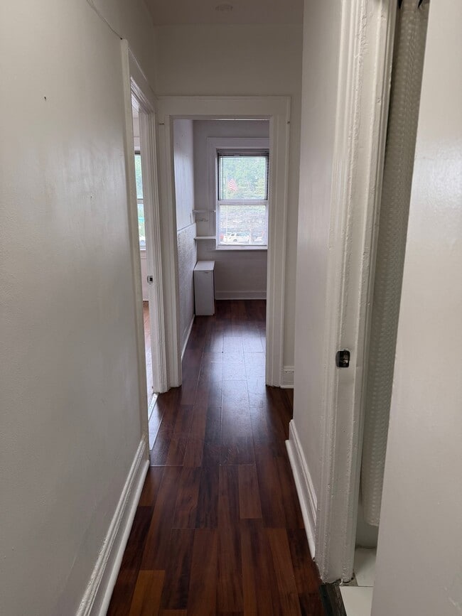 63 Woodhaven Blvd Unit 2F