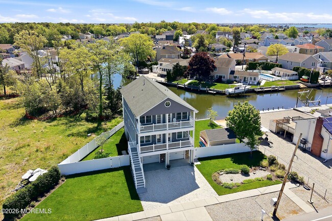Photo - 632 Drum Point Rd