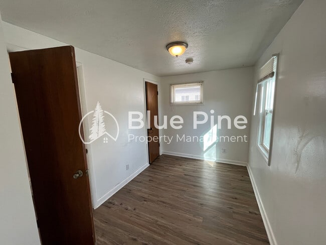 Photo - 1324 S 4th Ave