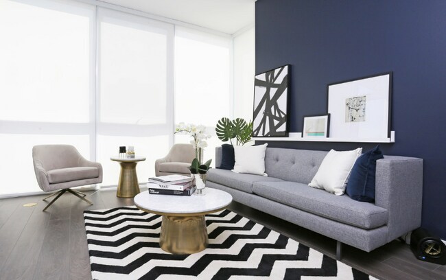 Photo - 740 N Hudson Ave