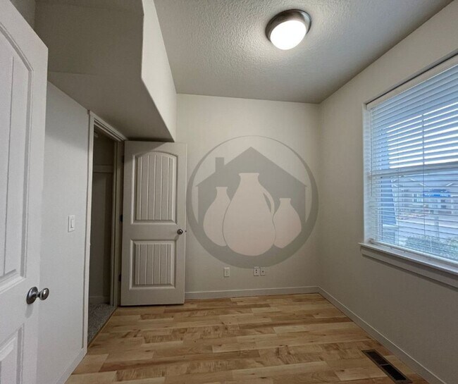 Photo - Keizer House-