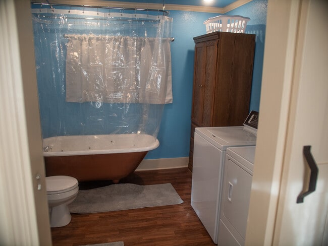 Photo - 540 N Franklin St