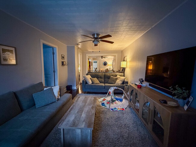 Sala de estar 2 - 1708 W Cullerton St Unidad B