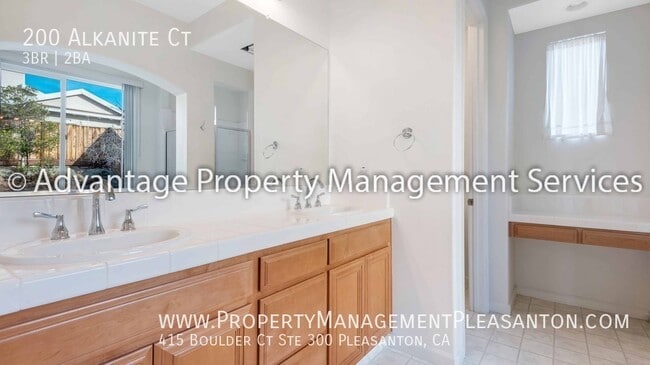 Photo - 200 Alkanite Ct