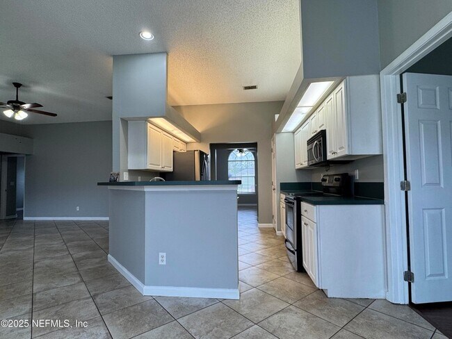 Photo - 9841 Staple Inn Ct