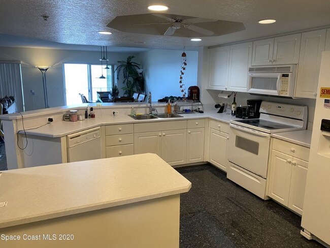 1919 Jimmy Buffett Mem Hwy Unit 201