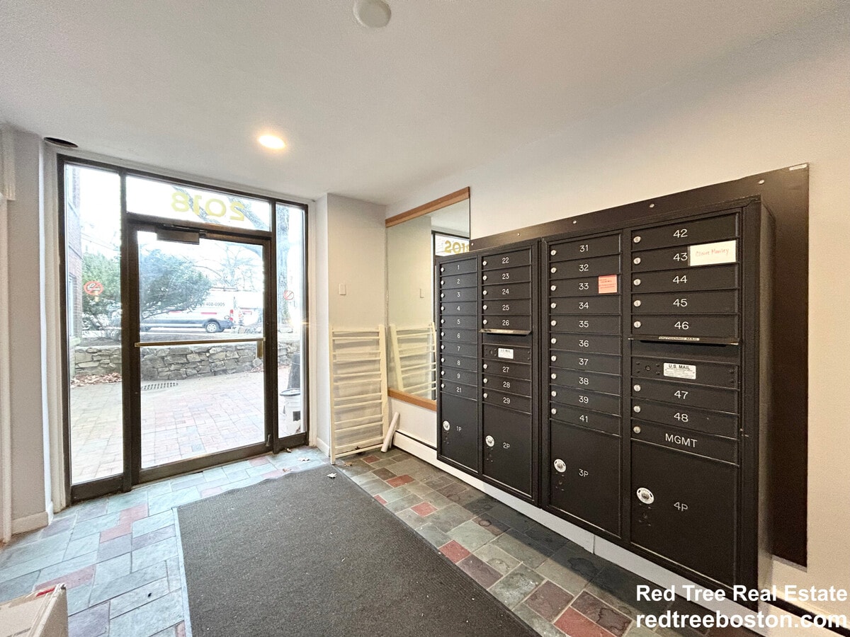 Photo - 2018 Commonwealth Ave Unit 33