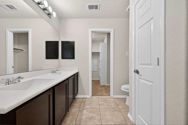 Building Photo - 6438 Haywards Crossing S Cir