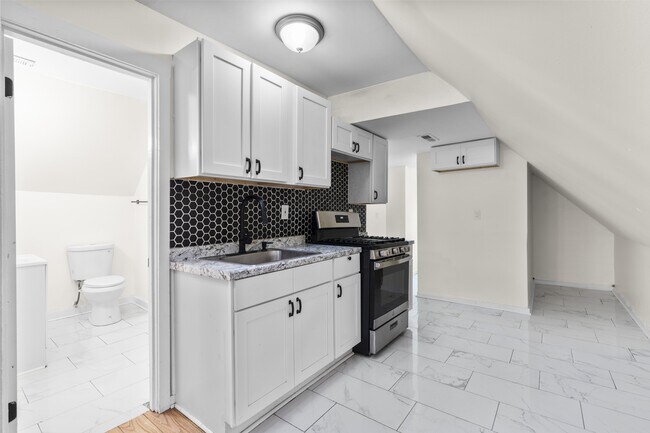 Photo - 693 Dixwell Ave Unit 3