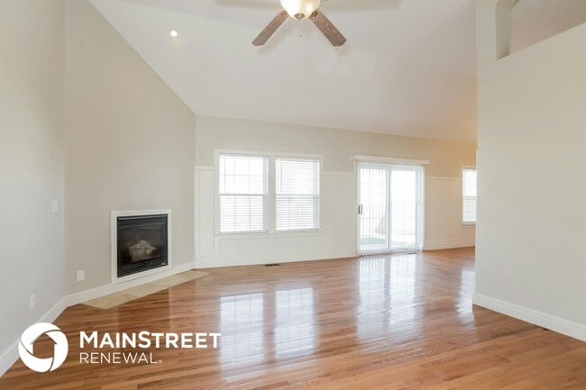 Photo - 1113 Fox Run Trail