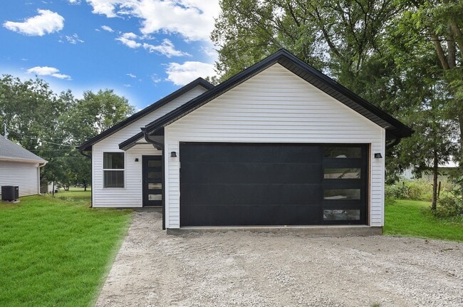 Photo - BRAND NEW 3 Bedroom | 2 Bathroom | 2 Car G...