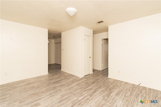 Photo - 1703 Cedarhill Dr Unit C