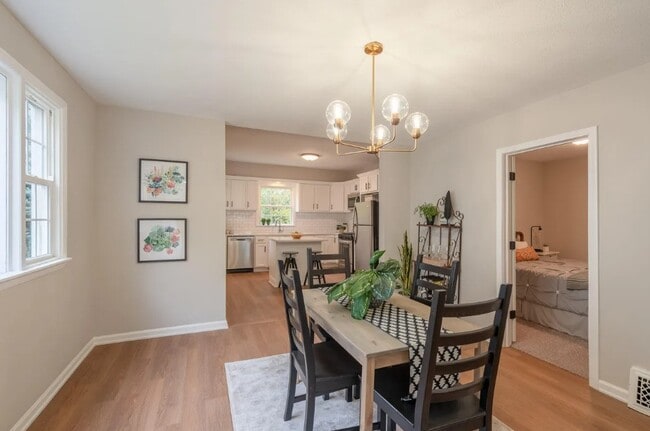 Photo - 1128 Mc Reynolds Ave NW