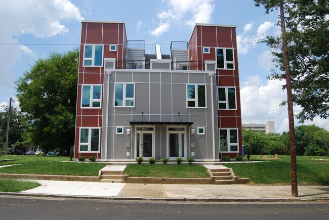 Building Photo - 1109 Porter St Rental