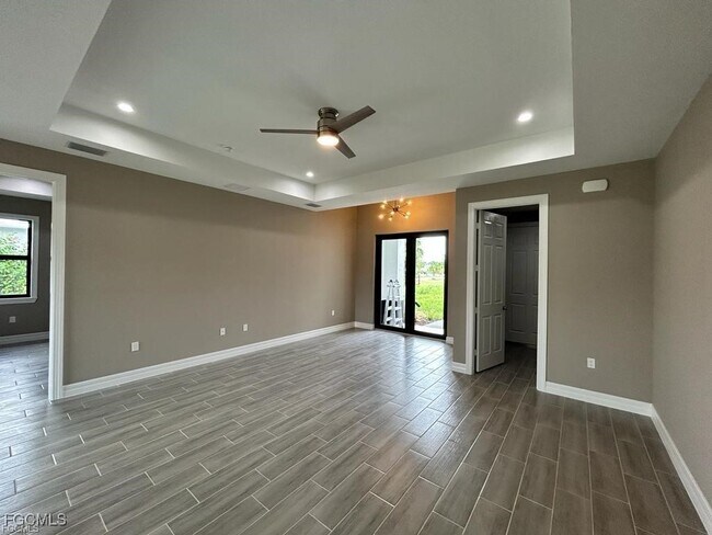 Photo - 4827 Everglades Blvd N