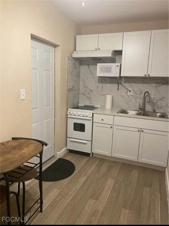 Photo - 5230 32nd Ave SW