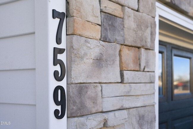 Photo - 759 Putney Hl Rd