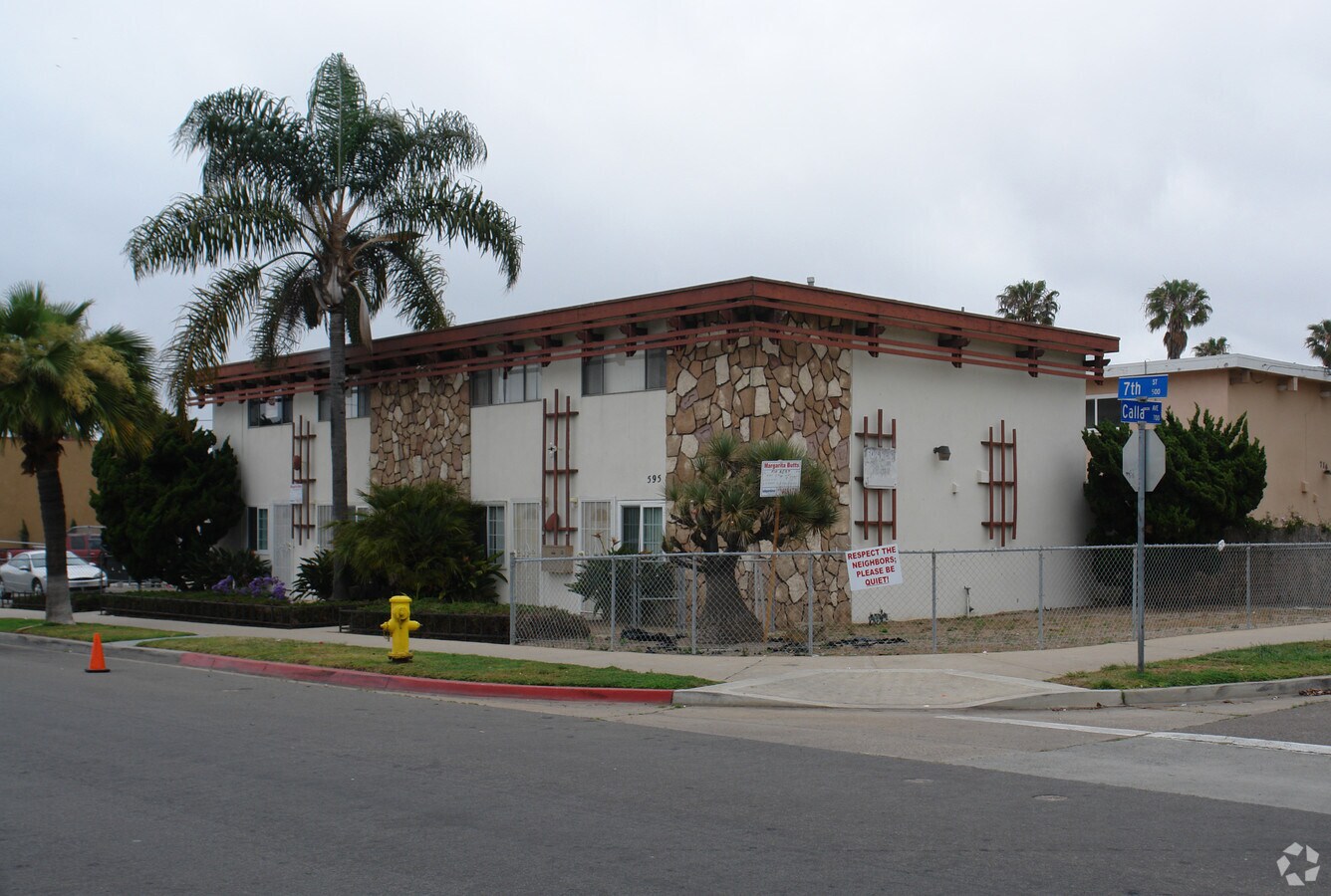 Photo - 595 7th St Apartments