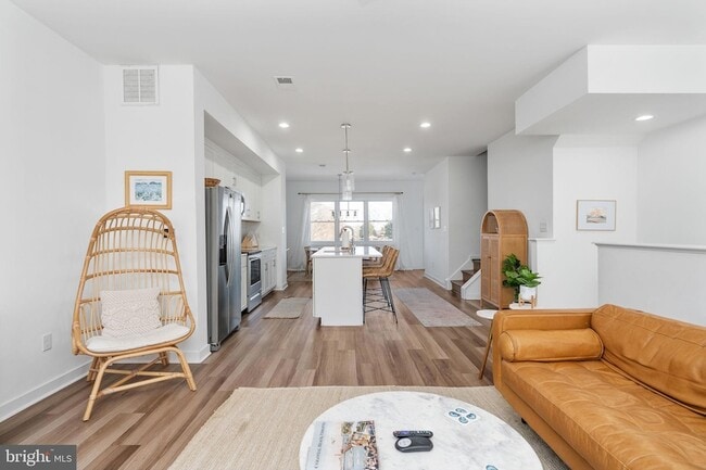 Photo - 308 Douglas Ave