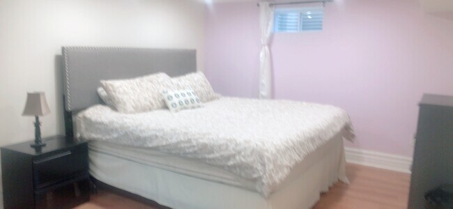 Photo - 289 Laurentian Av