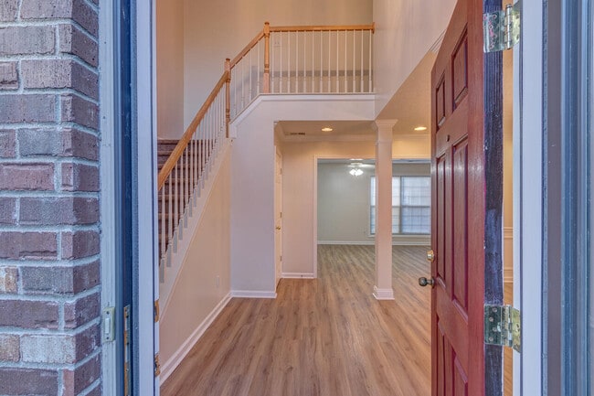 Photo - 632 Vonbryan Trace