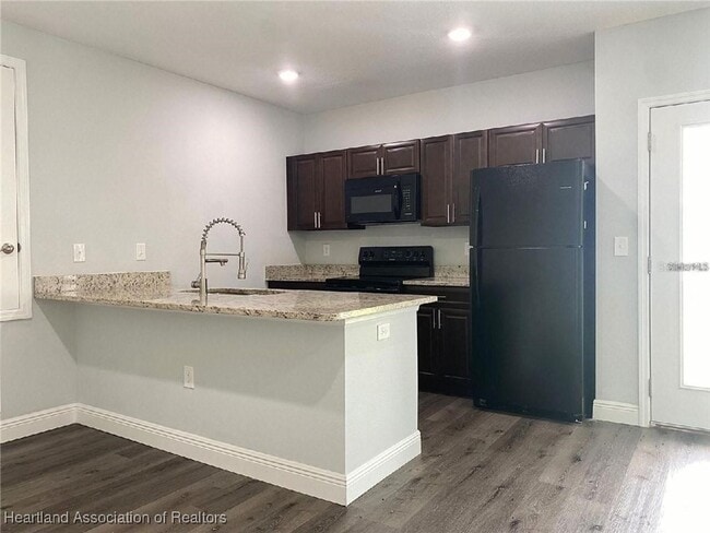 Photo - 1825 Puffin St