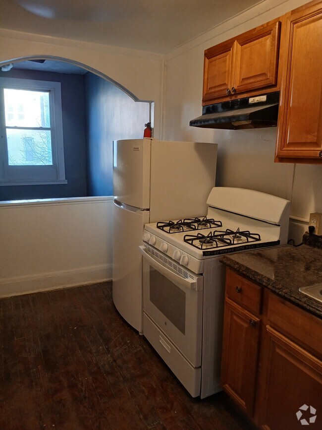 Building Photo - 1720 McCulloh St Unit 2 Rental