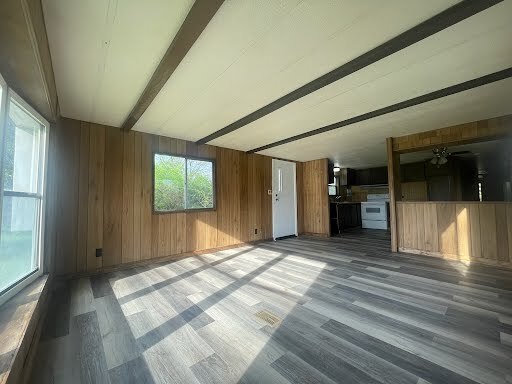 Photo - 2170 N Service Rd W