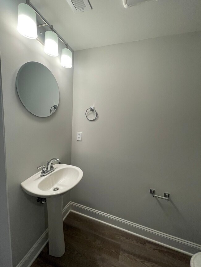 Photo - 4835 Moon Lk Ln