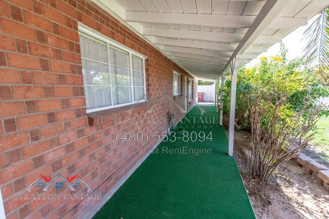8119 E Amelia Ave
