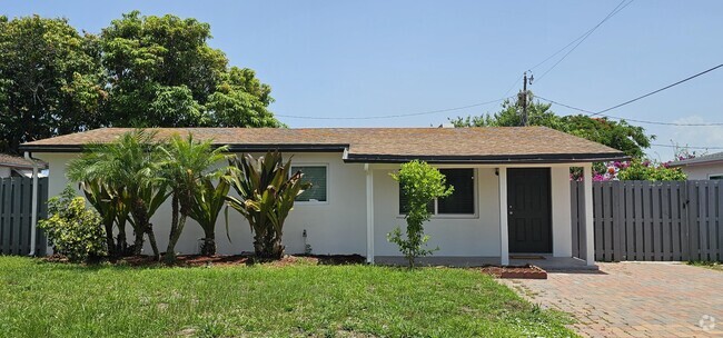 Building Photo - 1308 NW 2nd St Rental