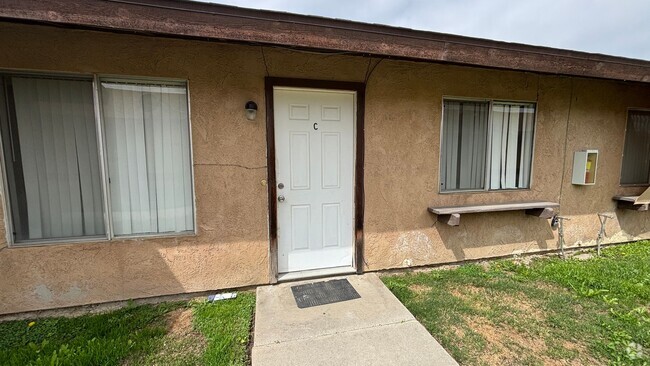 Building Photo - 533 Montecito Ave Unit # C Rental