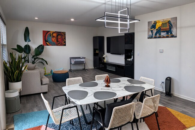 Photo - 1619 Emma Ln