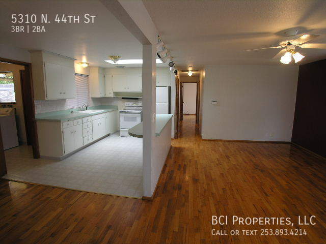 Photo - 5310 N 44th St