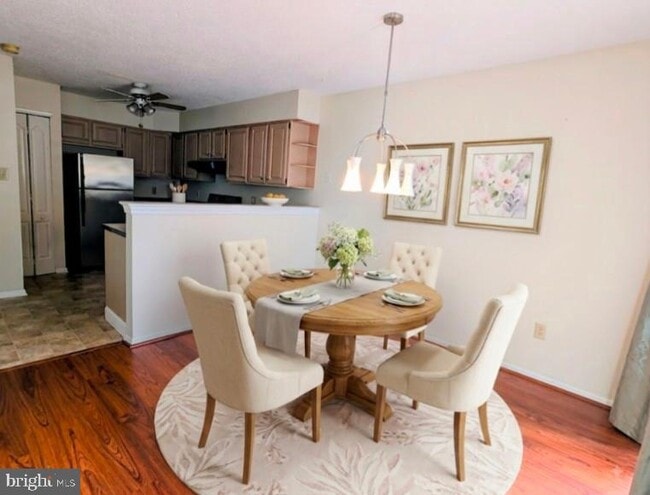 Photo - 1402 Tristram Cir