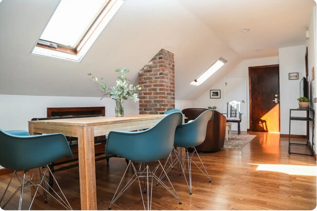 48 Pembroke Ave Unit 3rd Floor - 48B