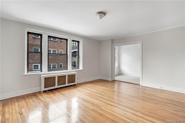 Photo - 254 Martine Ave Unit 6A