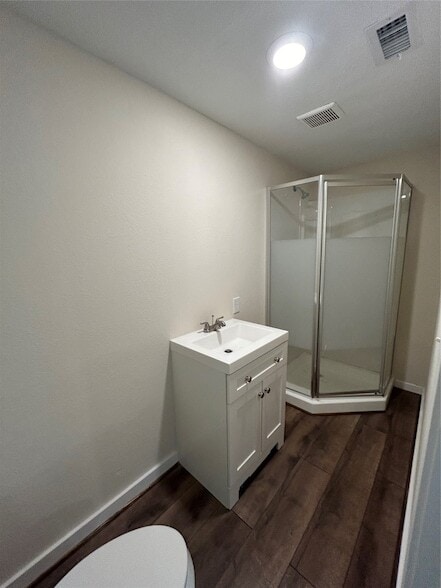 Photo - 5822 Edna St