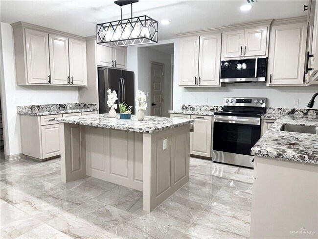 Photo - 11 Stuart Ct