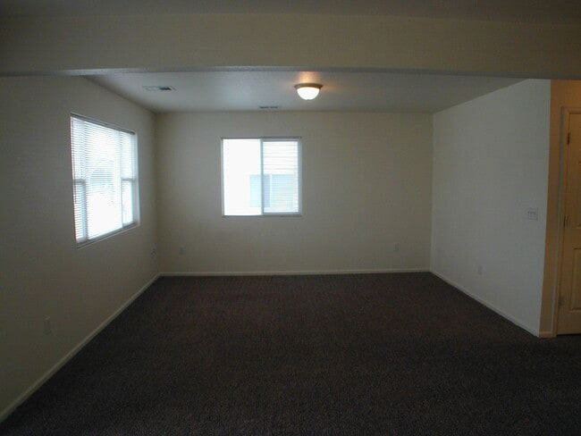 Photo - House For Lease