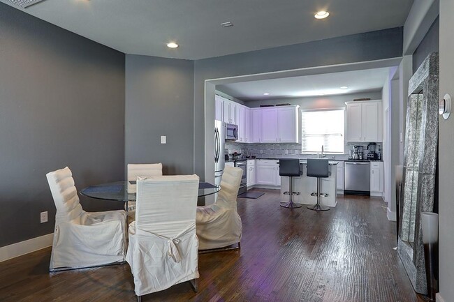 Photo - 1310 Palm Canyon Dr