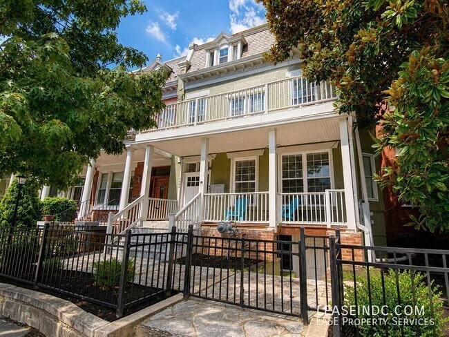 Building Photo - 3646 New Hampshire Ave NW Unit #4