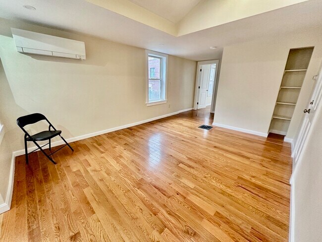 Photo - 8 Allen St Unit 2