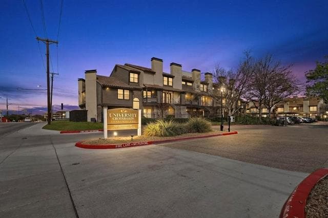 Building Photo - 4800 Northway Dr Unit 6C