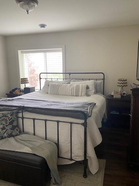 Photo - 110 W 10th St