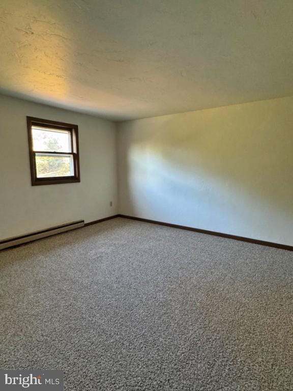 Photo - 205 Catalpa Ln